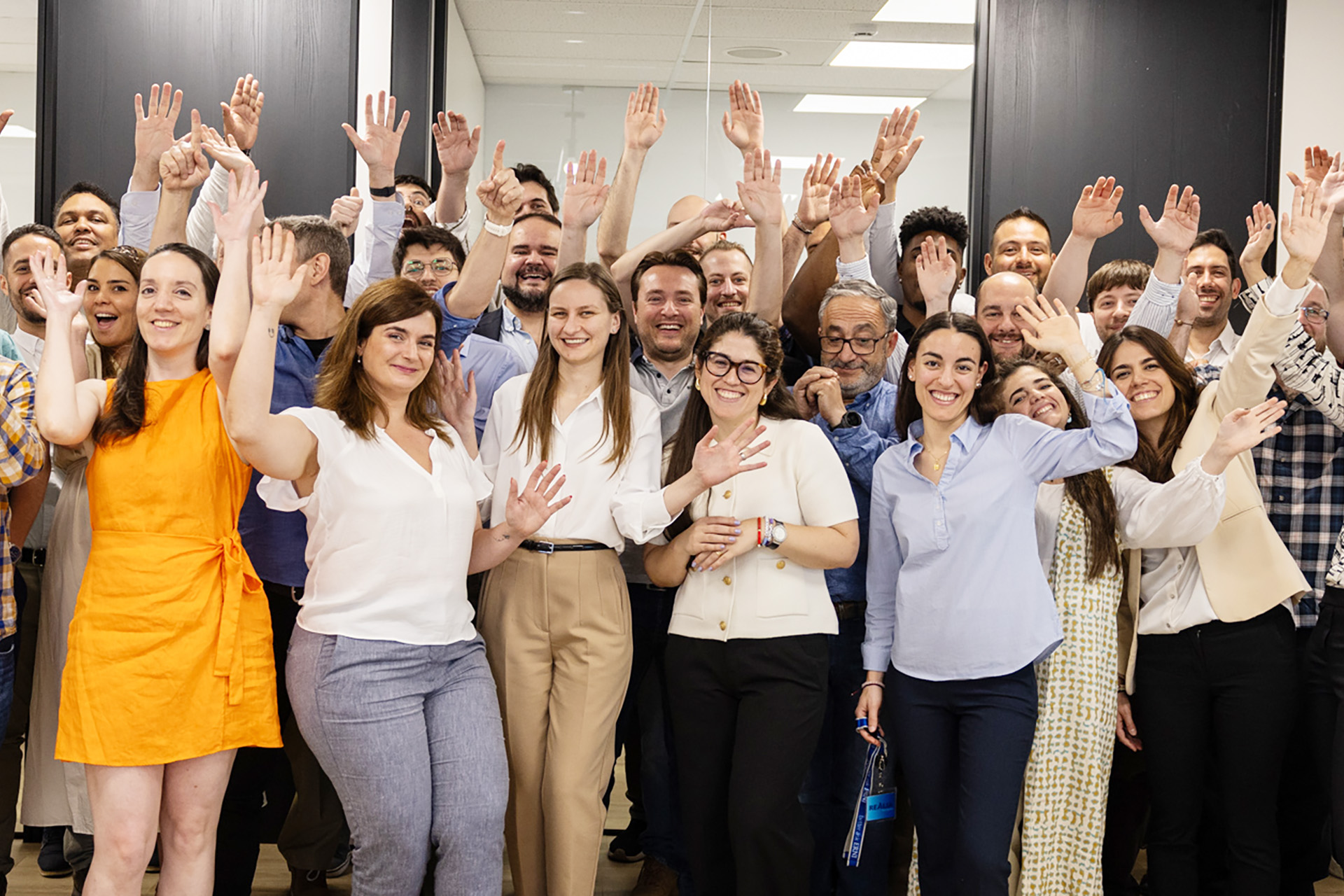 Leadership means creating the right conditions for people to grow, collaborate and perform at their best. Discover how ERNI fosters trust, accountability and continuous development to help teams flourish.